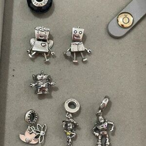 Pandora charms good conditions very pretty